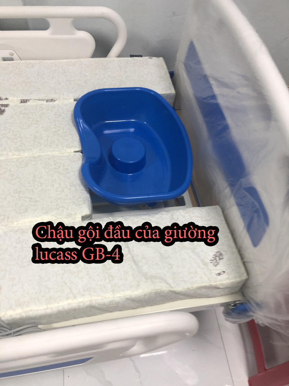 Giường bệnh có chậu gội đầu