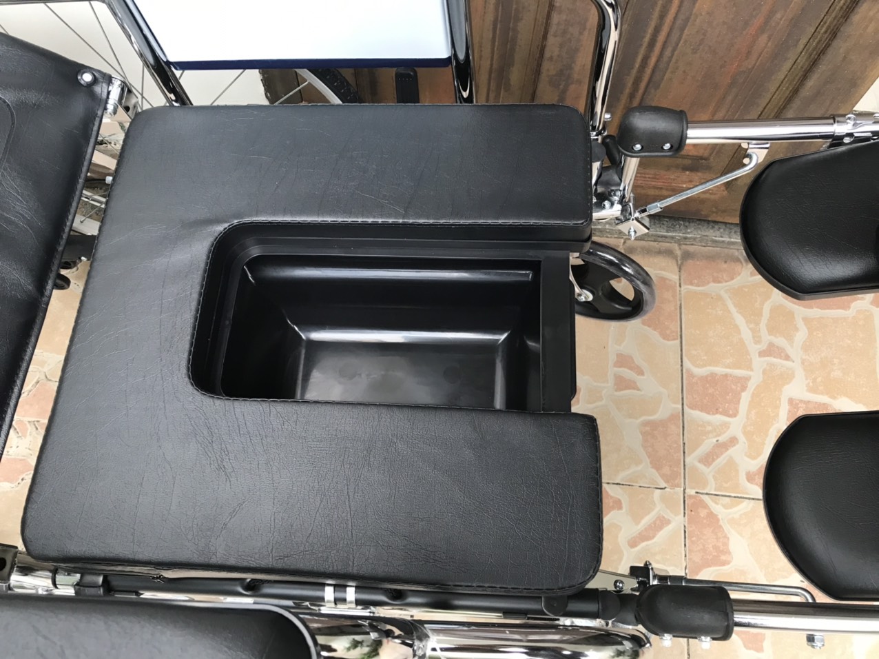Xe lăn x8